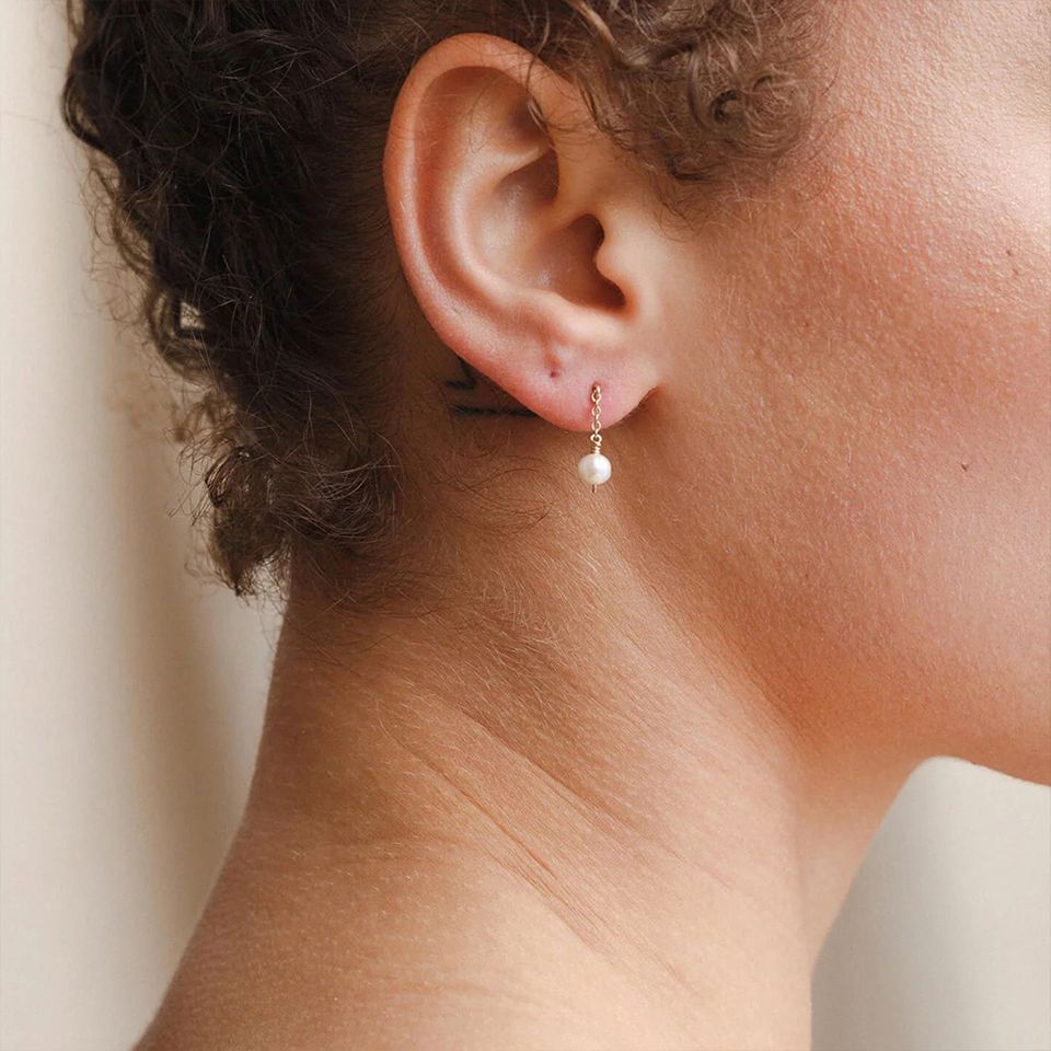 Eliz Drop Pearl Earrings
