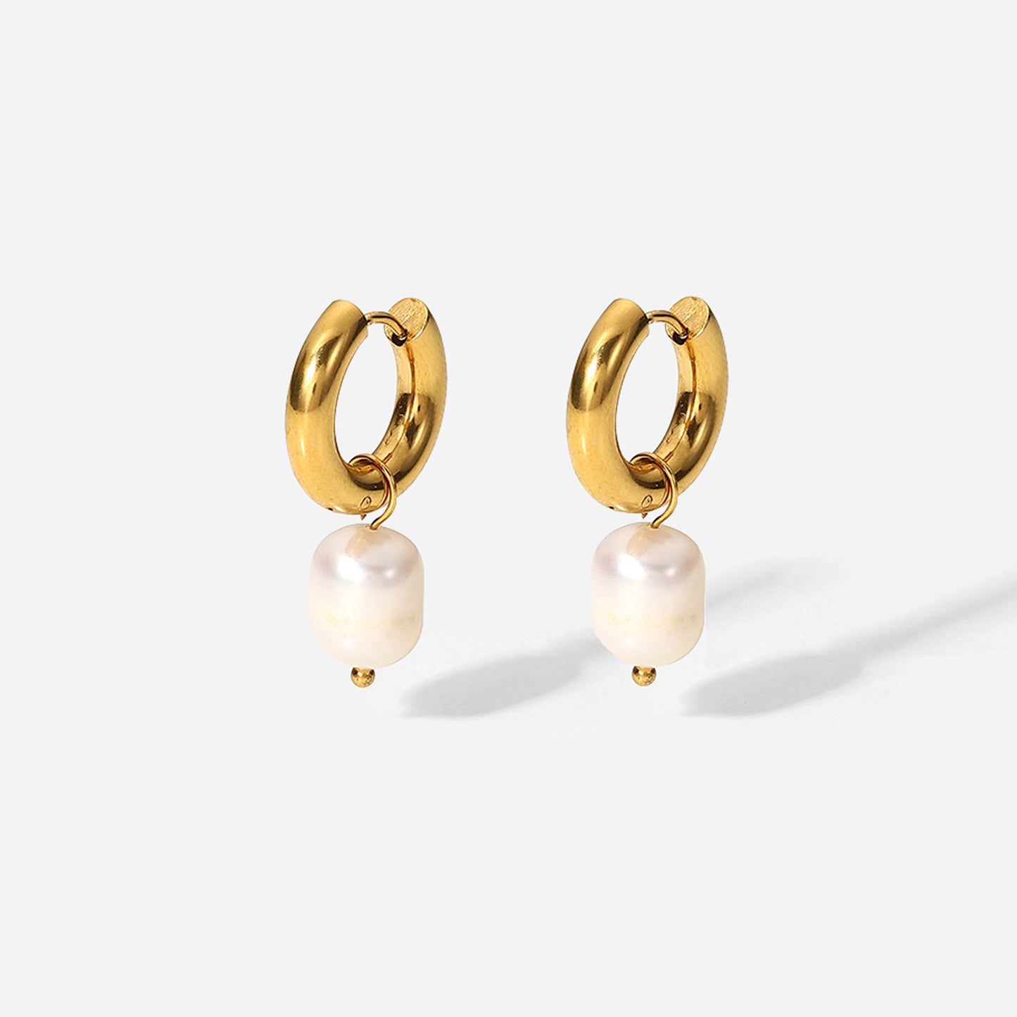 Maxine Pearl Hoops